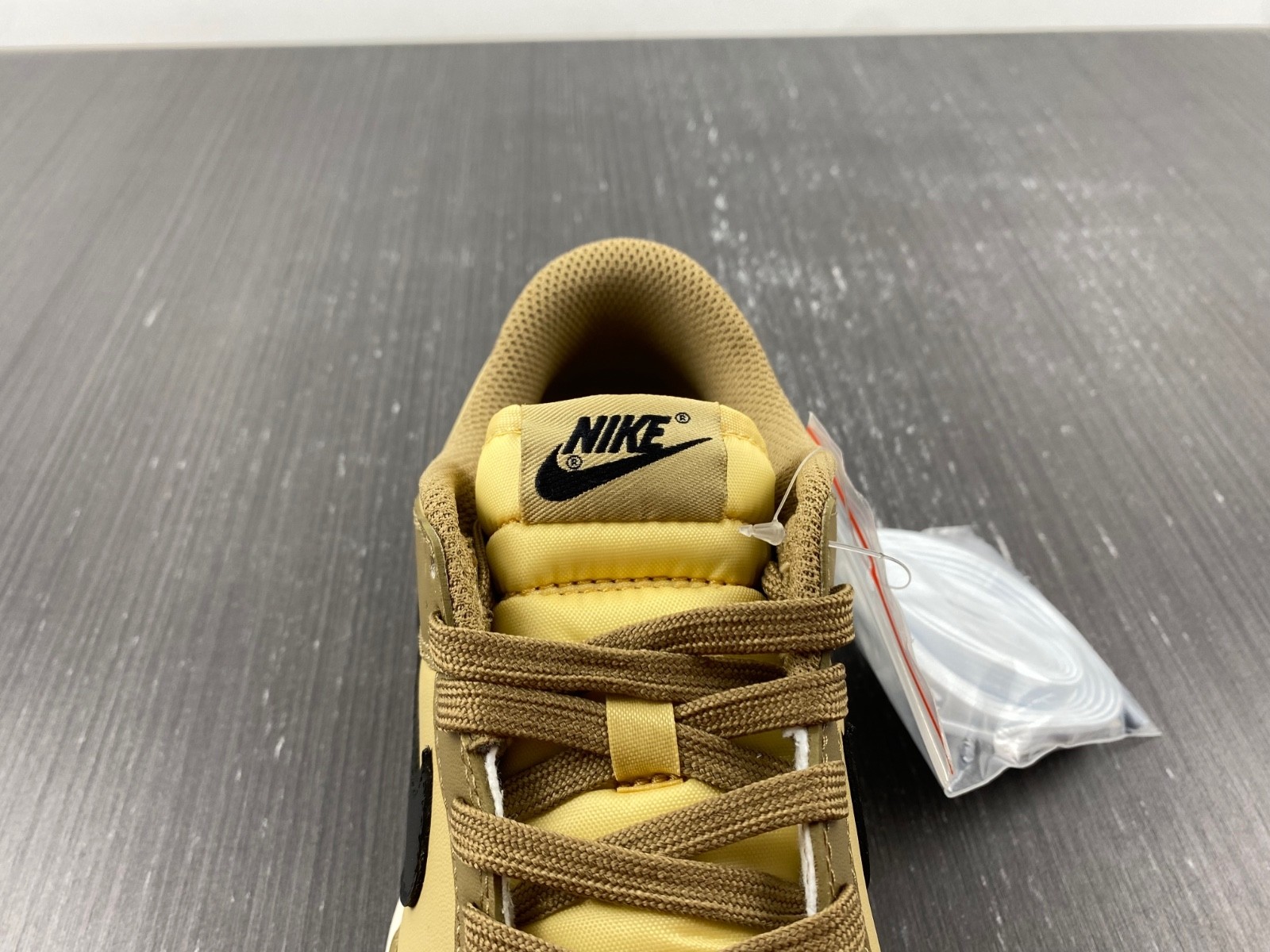 Nike Dunk Low Dark Driftwood (W) - DD1503-200
