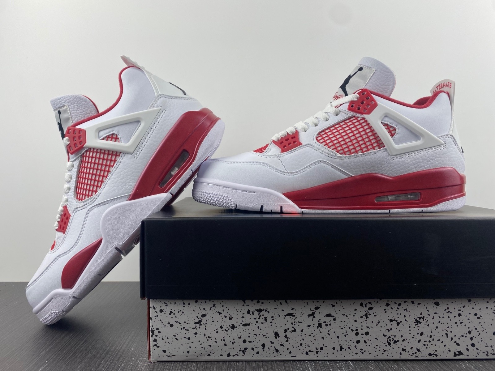 Air Jordan 4 Retro Alternate 89 - 308497-106