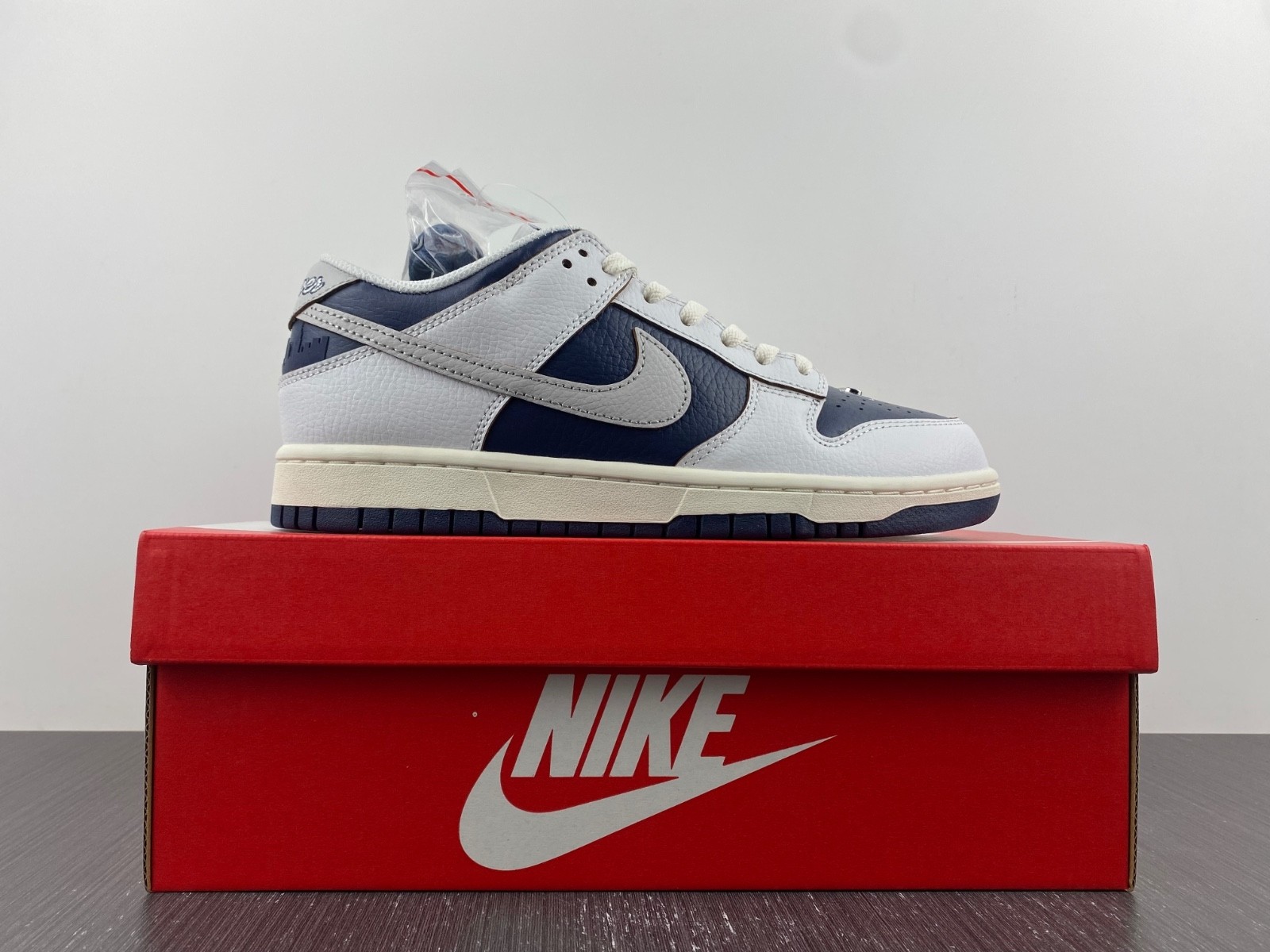 Nike SB Dunk Low HUF New York City - FD8775-100