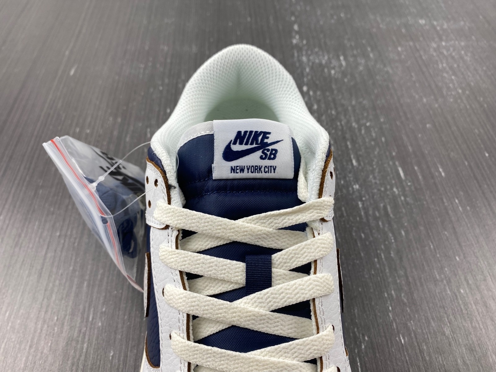 Nike SB Dunk Low HUF New York City - FD8775-100