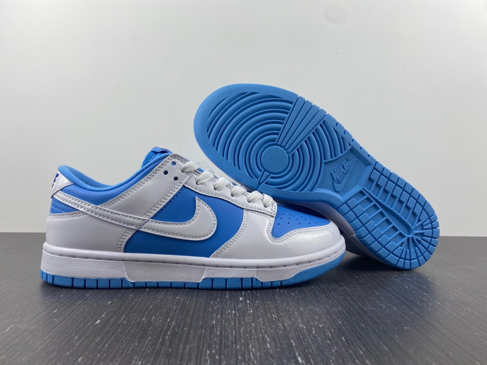 Nike Dunk Low Reverse UNC (W) - DJ9955-101