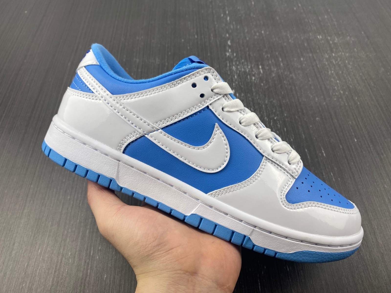 Nike Dunk Low Reverse UNC (W) - DJ9955-101