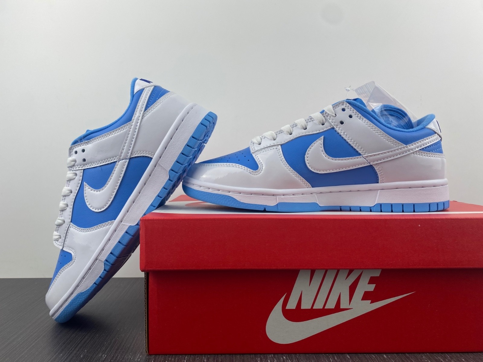 Nike Dunk Low Reverse UNC (W) - DJ9955-101