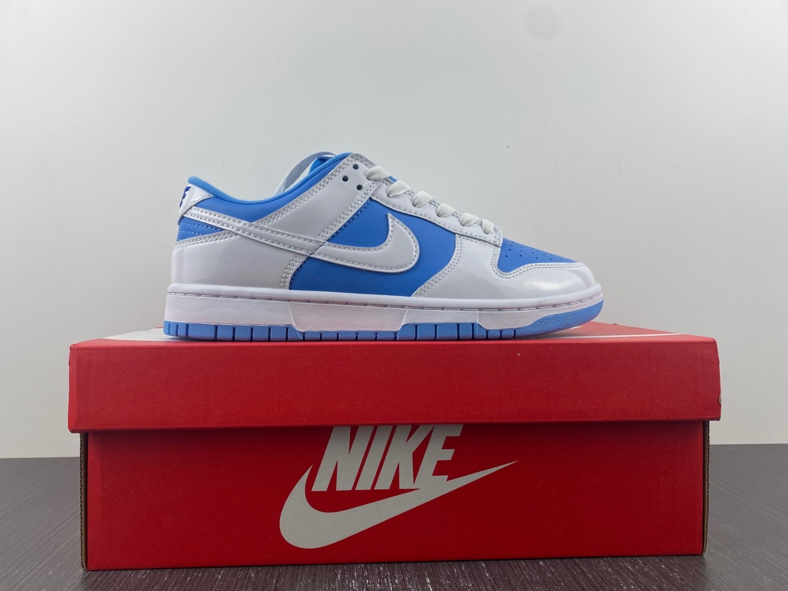 Nike Dunk Low Reverse UNC (W) - DJ9955-101
