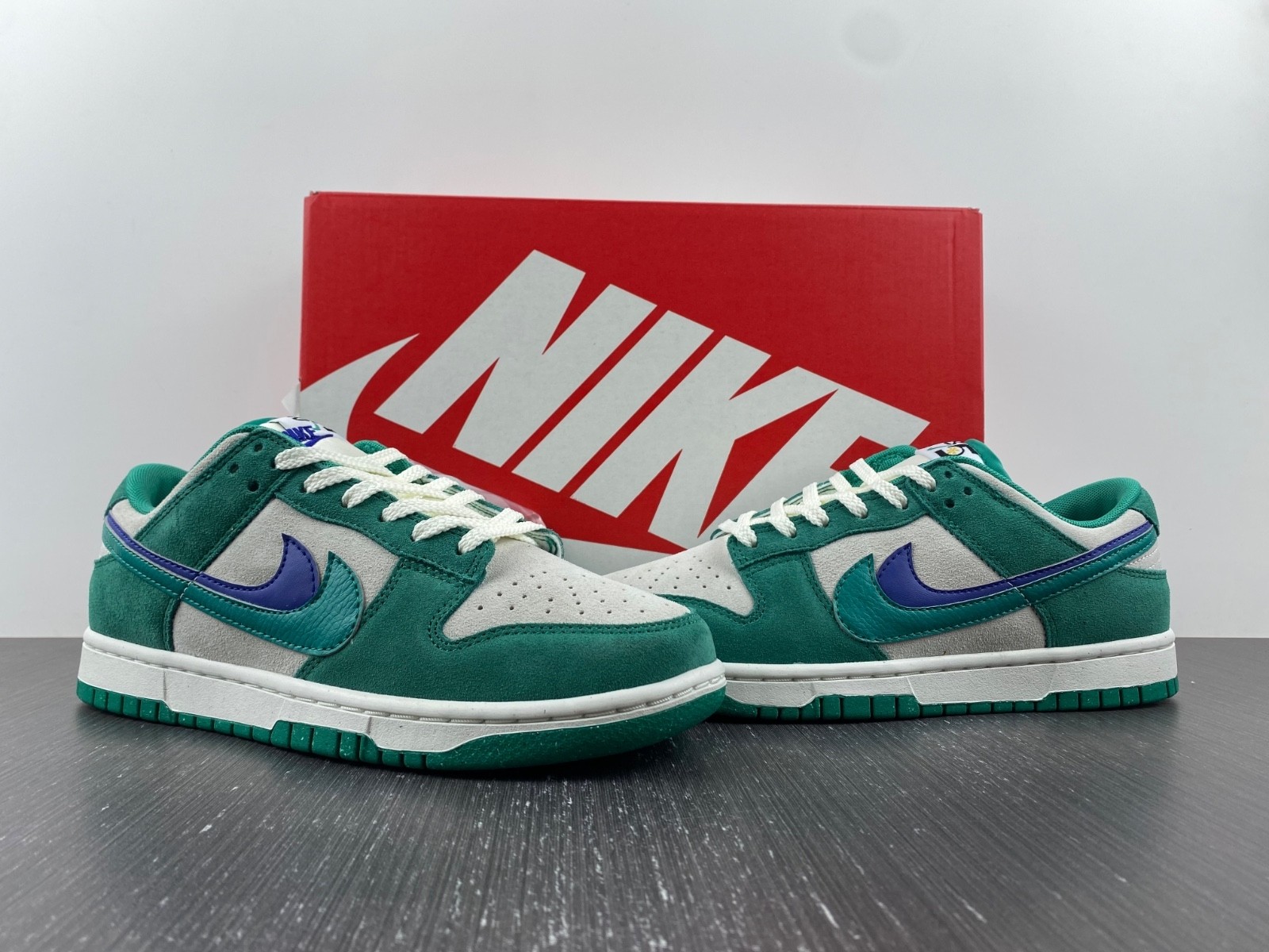 Nike Dunk Low SE 85 Neptune Green (W) DO9457-101