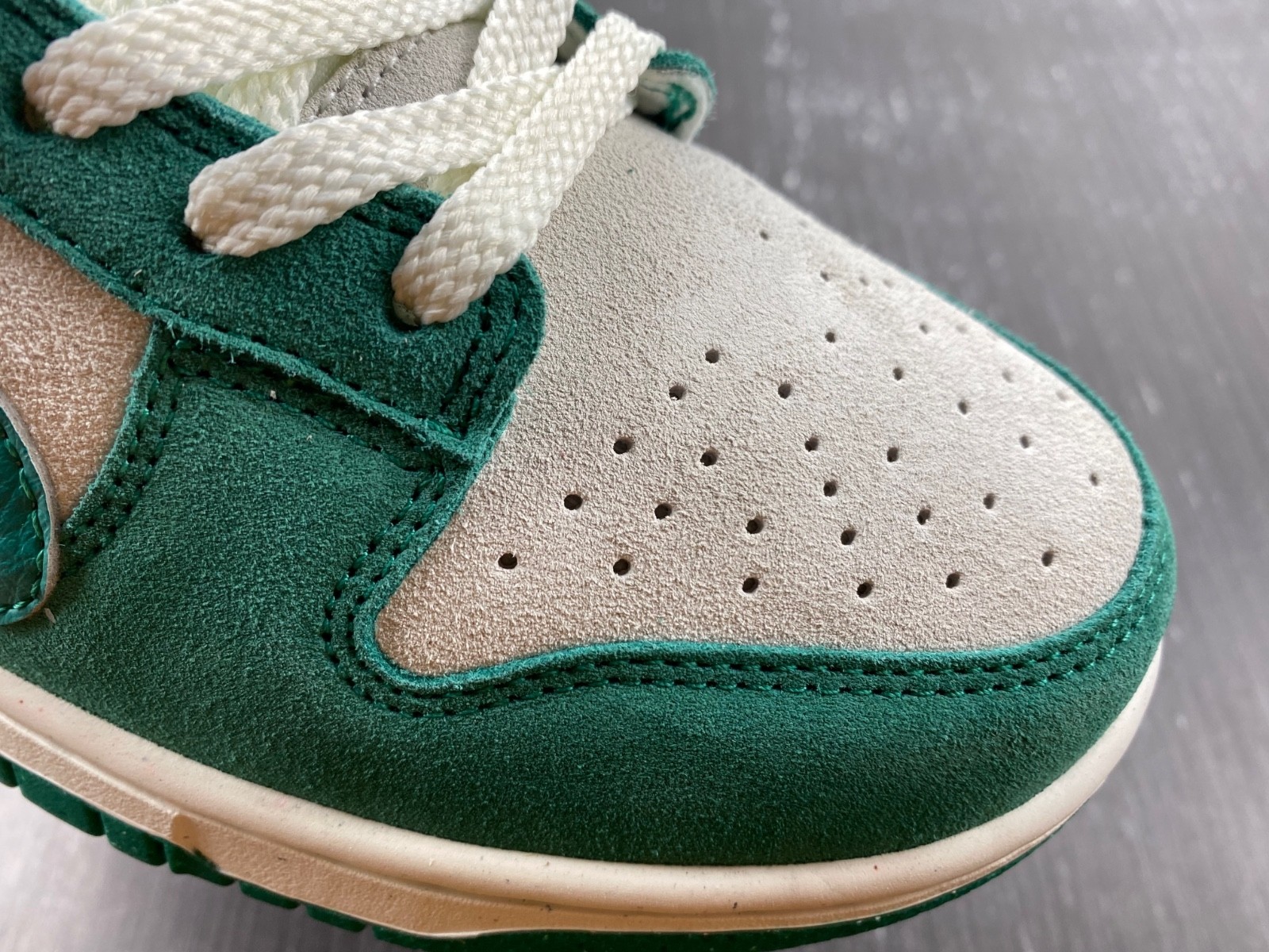 Nike Dunk Low SE 85 Neptune Green (W) DO9457-101