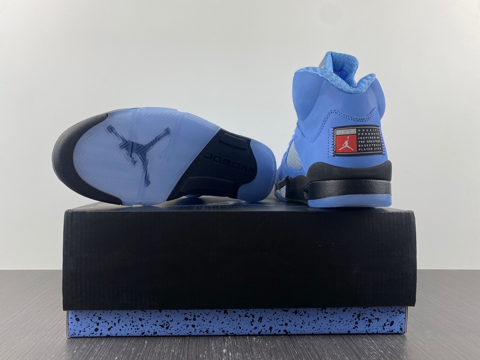 A Closer Look at the Air Jordan 5 “UNC” DV1310-401