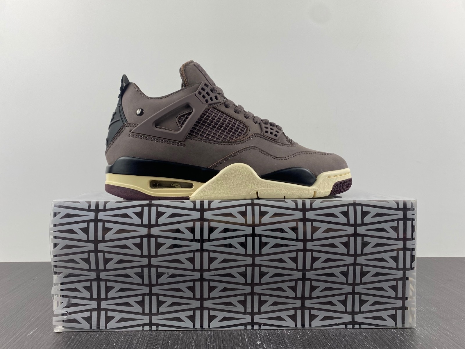air Jordan 4 Retro A Ma Maniére Violet Ore DV6773-220