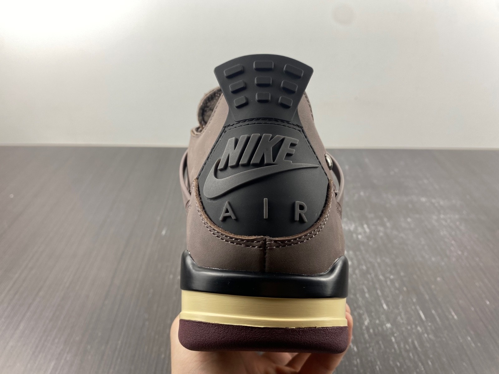 air Jordan 4 Retro A Ma Maniére Violet Ore DV6773-220