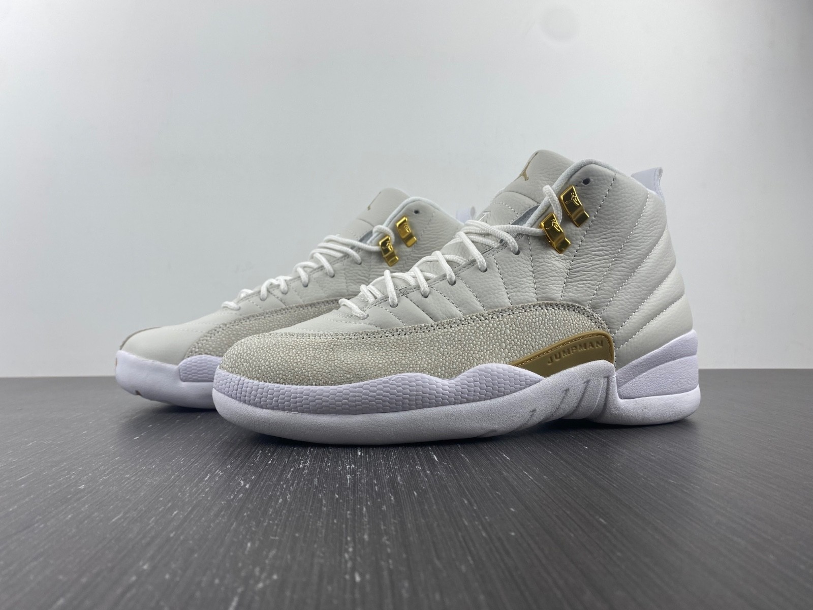 Air Jordan 12 Retro OVO White - 873864-102