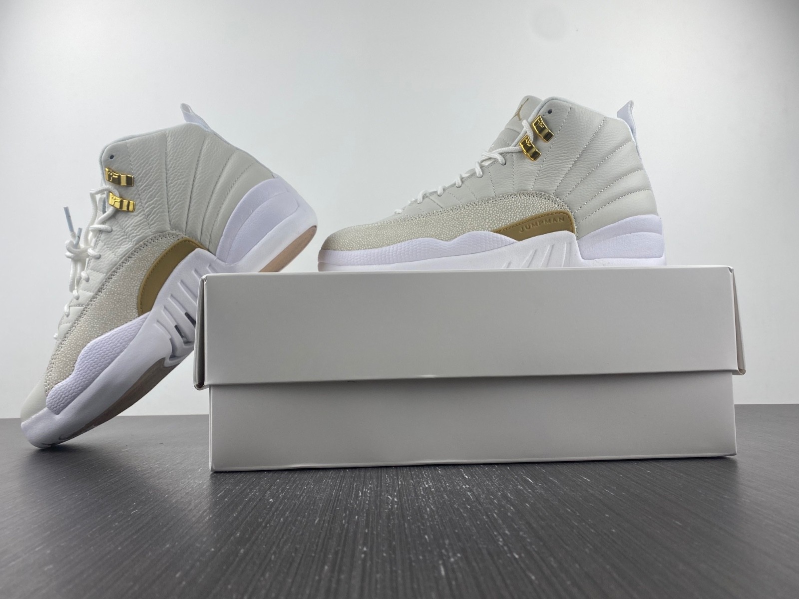 Air Jordan 12 Retro OVO White - 873864-102