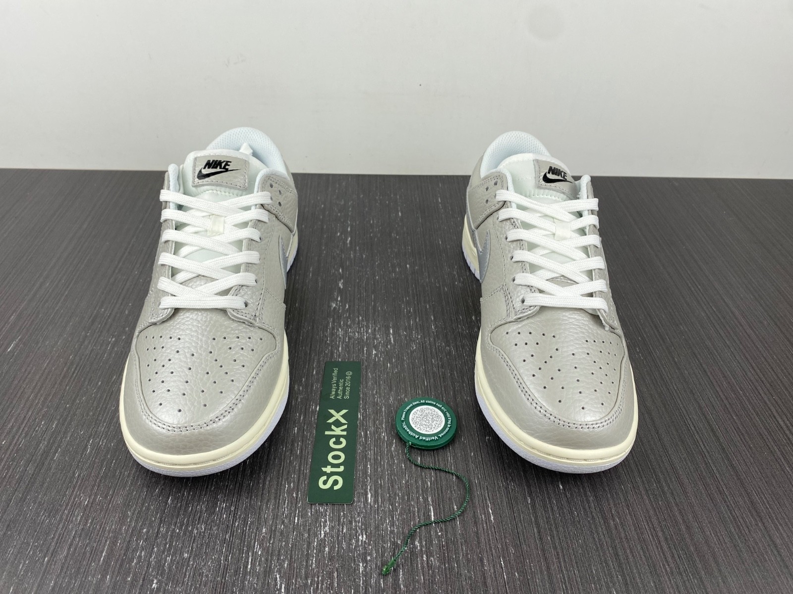 Nike Dunk Low Metallic Silver - DX3197-095