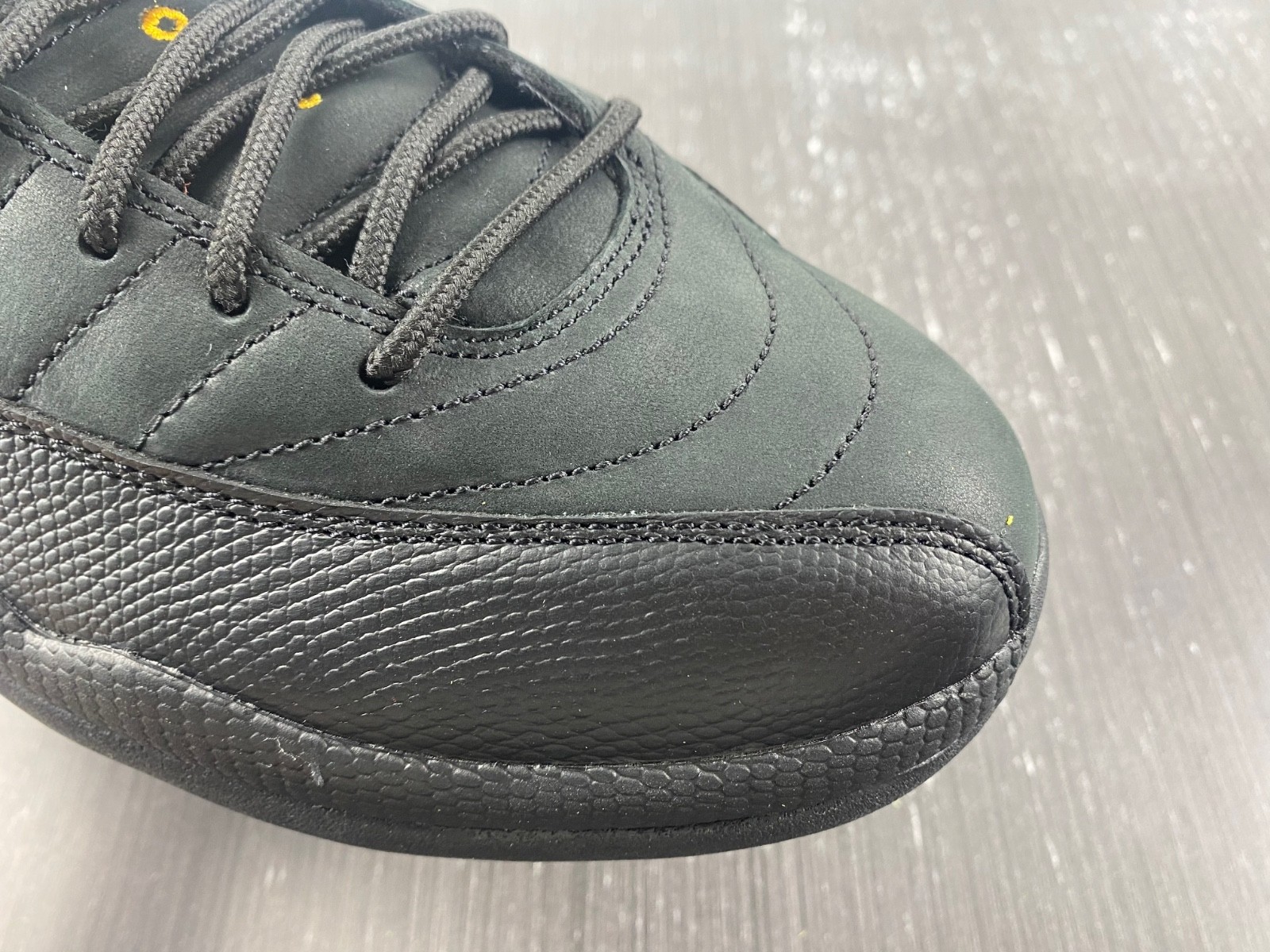 Air Jordan 12 Black Taxi CT8013-071