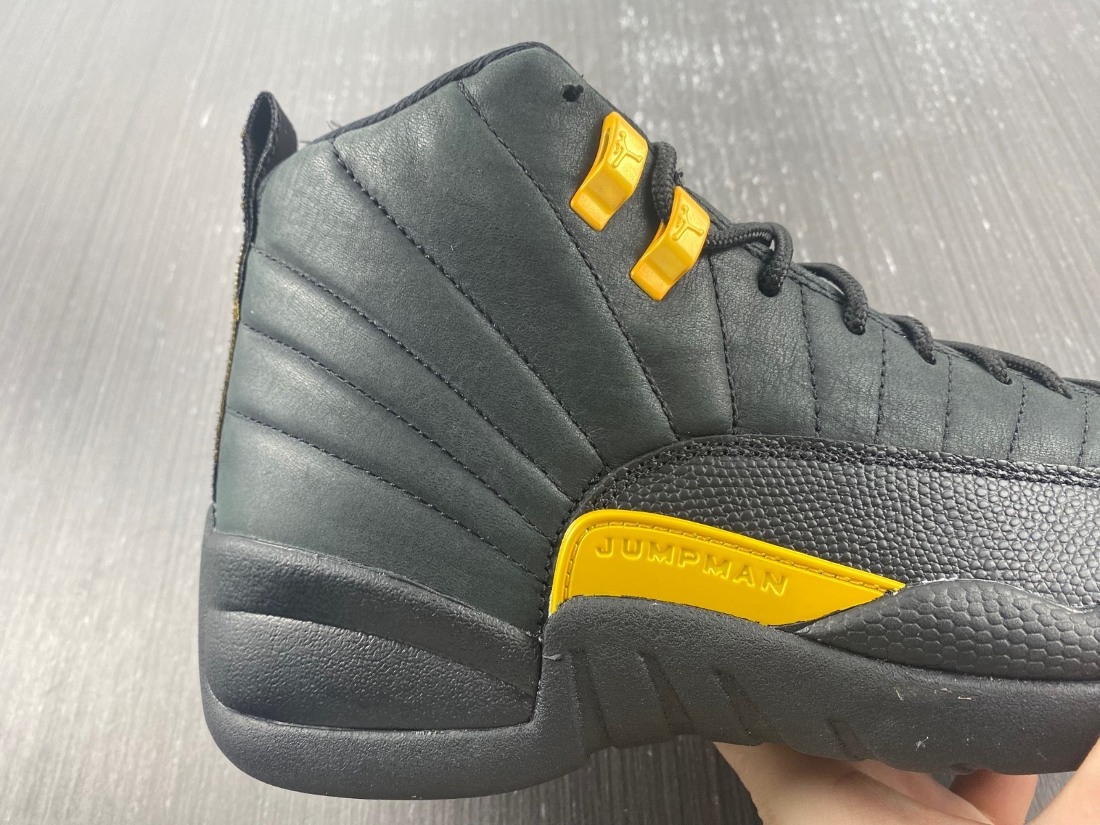 Air Jordan 12 Black Taxi CT8013-071