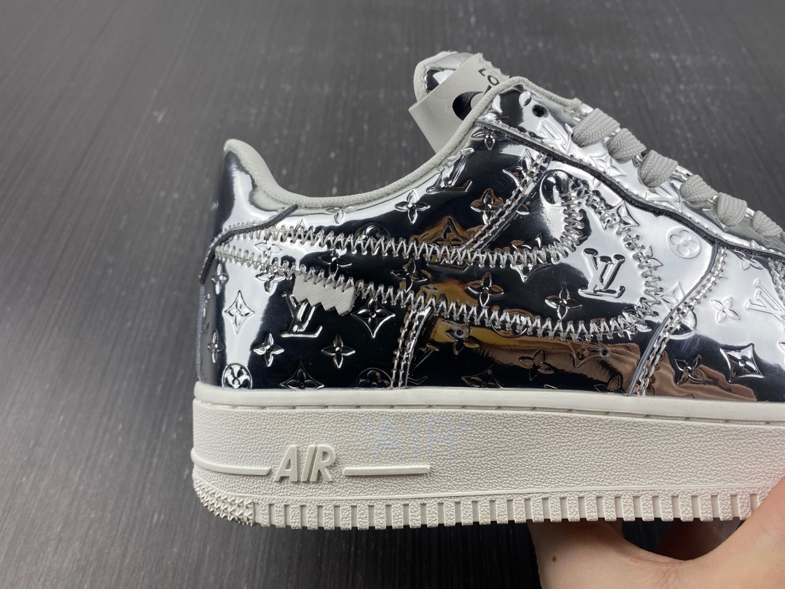 L-V And Nike "Air Force 1" silver 1A9VER