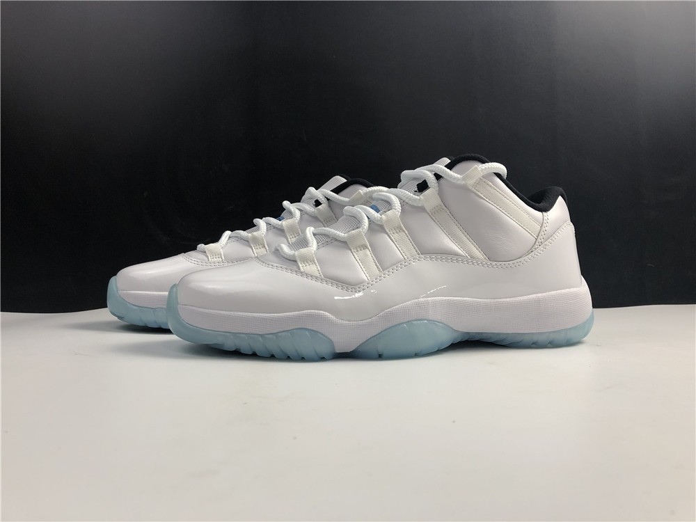 Air Jordan 11 Low”Legend Blue“ AV2187-117