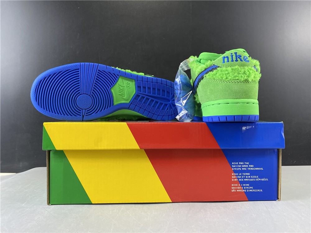 Dead x Nike SB Dunk Low“ Yellow Bear”  CJ5378-300