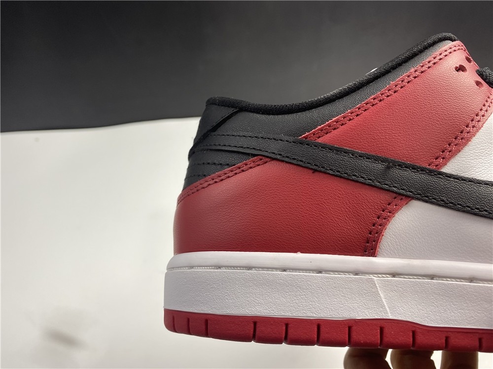 Nike SB Dunk Low Chicago BQ6817-600