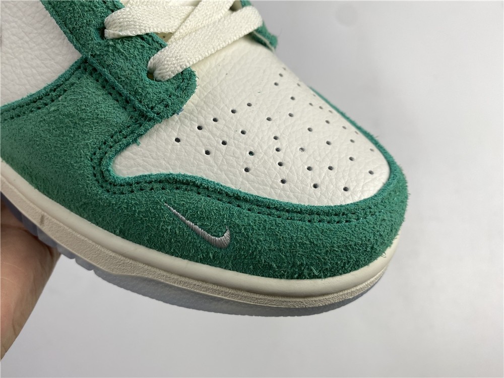Kasina x Nike Dunk Low CZ6501-101