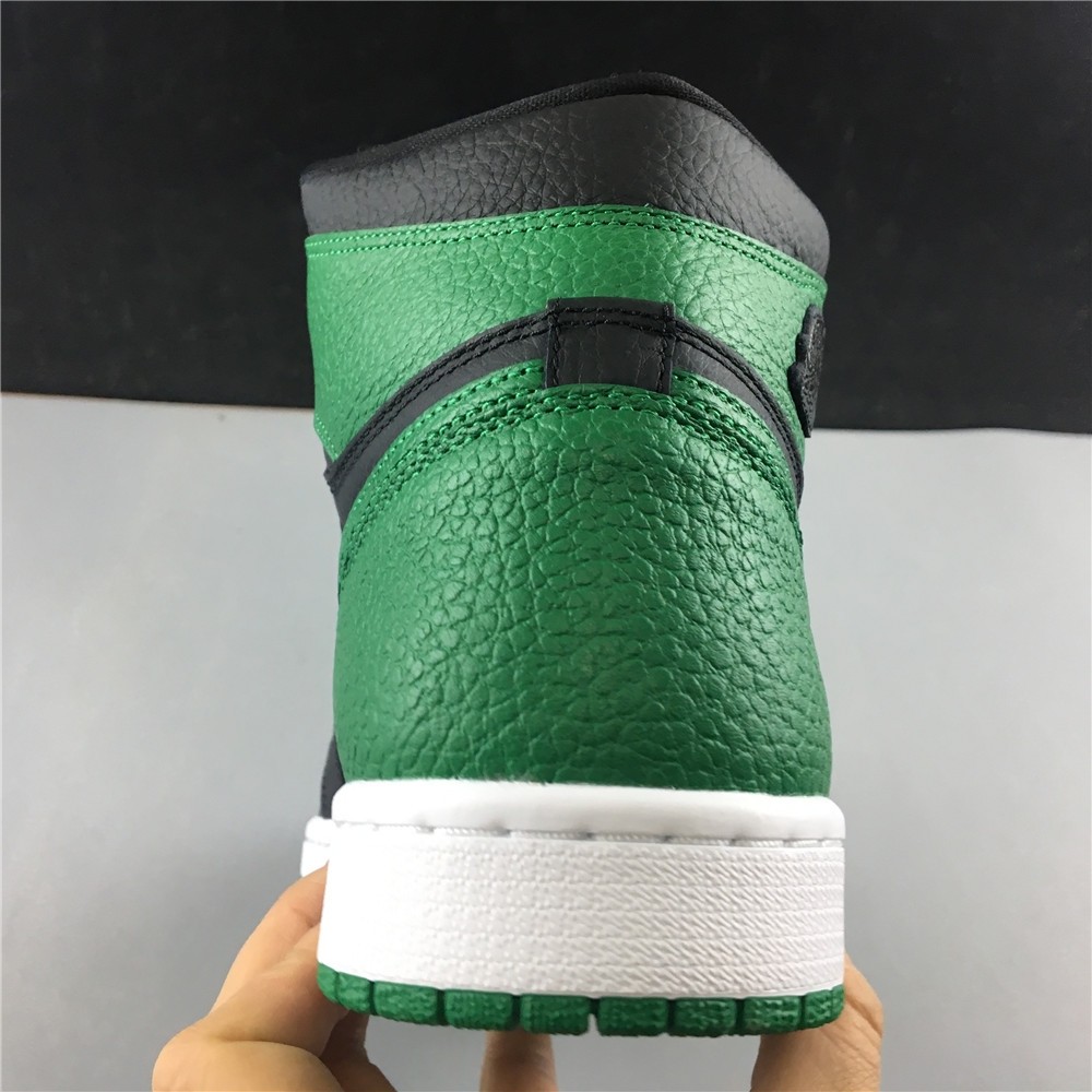 Air Jordan 1 Retro High OG “Pine Green” 555088-030