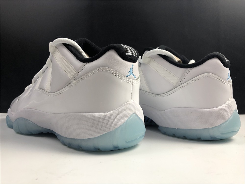 Air Jordan 11 Low”Legend Blue“ AV2187-117