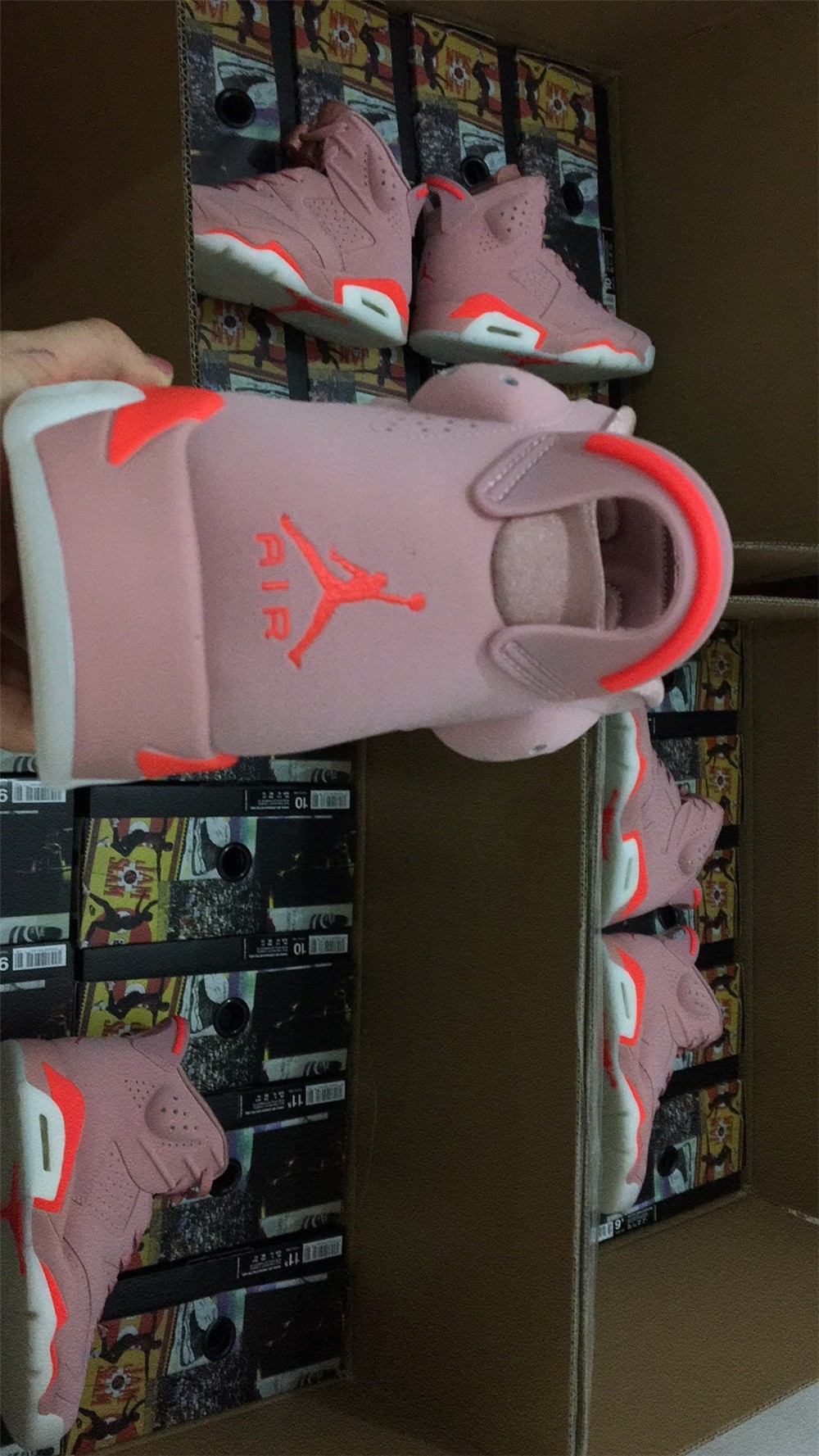 AIR JORDAN 6 "MILLENNIAL PINK" mens 384664-031