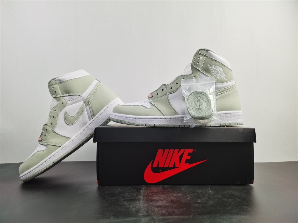 Air Jordan 1 WMNS “Seafoam” CD0461-002