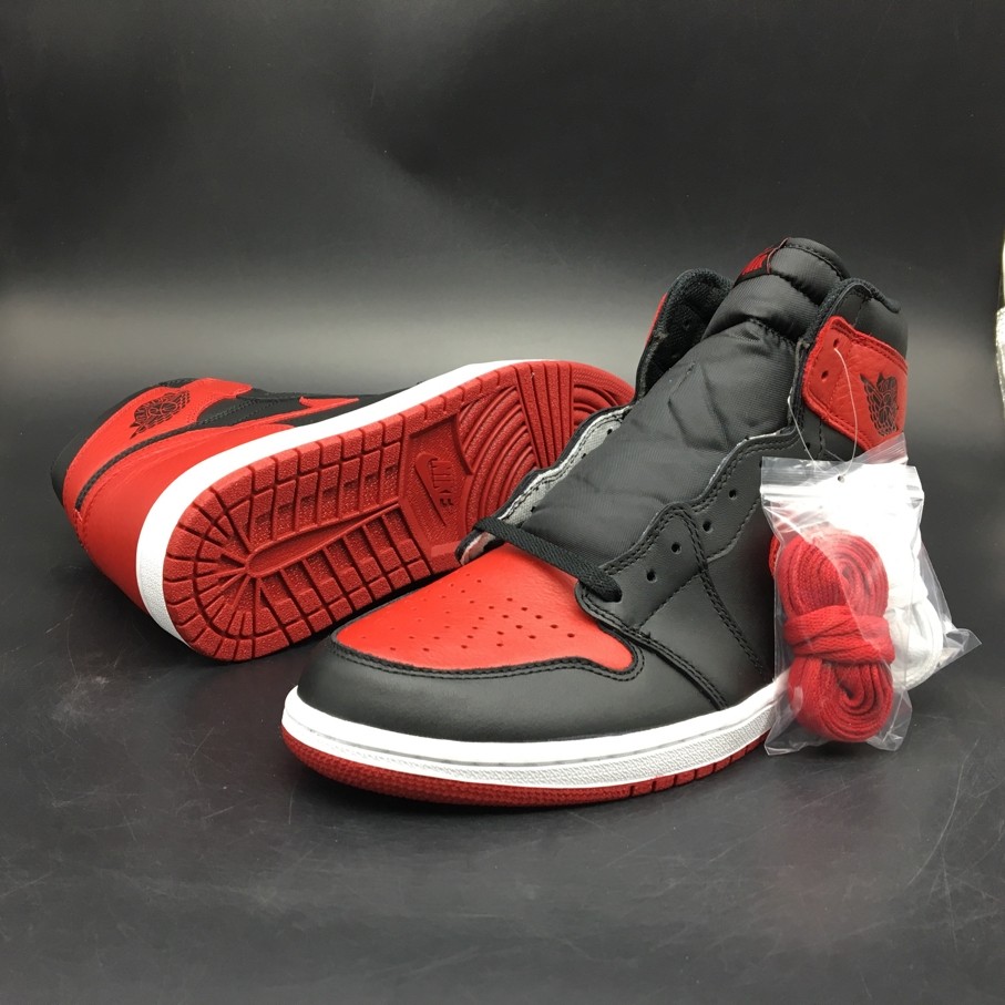 AJ1 Air Jordan 1 Retro High OG Banned  555088-001