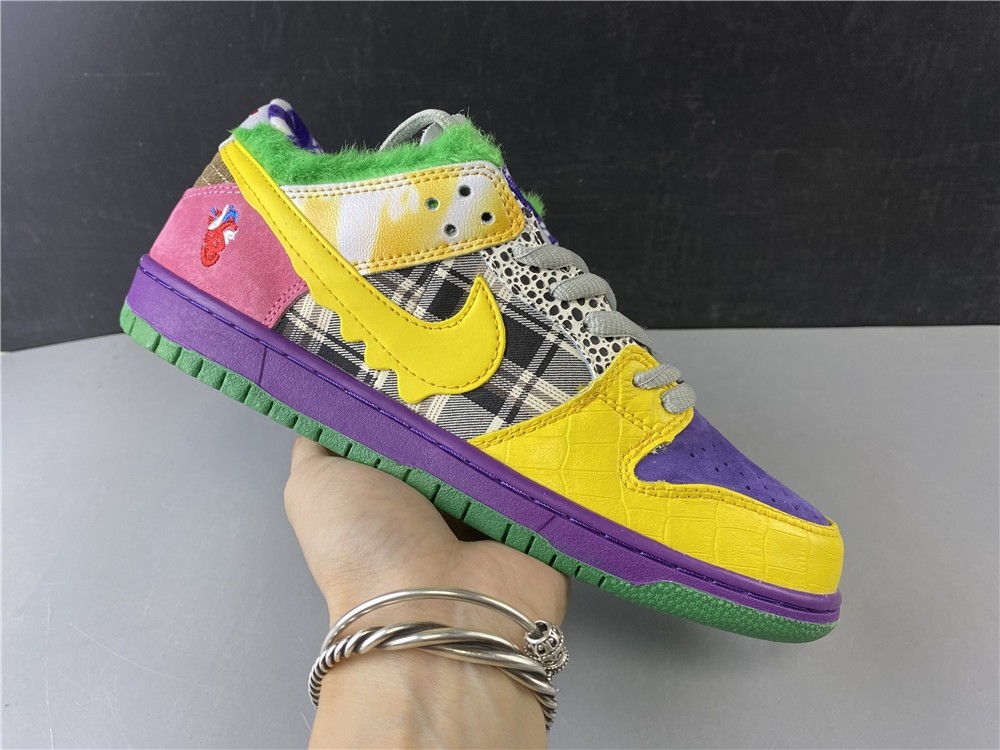Nike SB Dunk Low Pro IW  318403-137