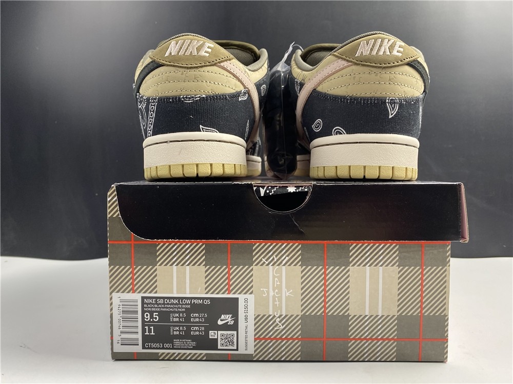 Travis Scott x Nike SB Dunk Low  CT5053-001