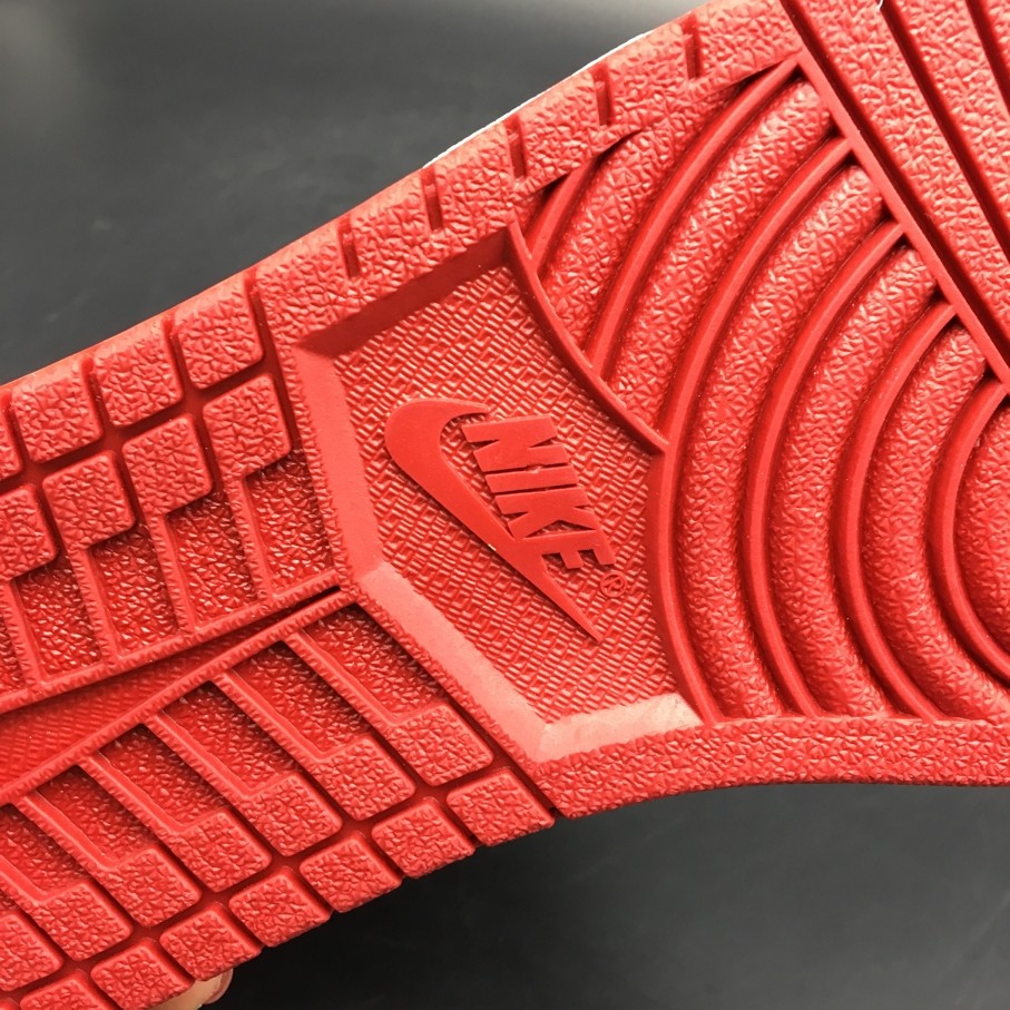 AJ1 Air Jordan 1 Retro High OG Banned  555088-001