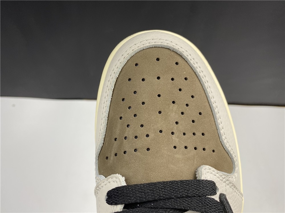 Travis Scott x Air Jordan 1 CD4487-100