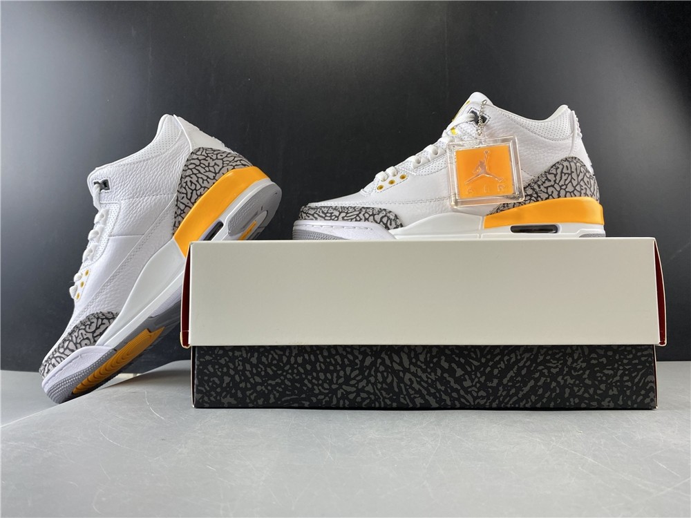Air Jordan 3 WMNS “Laser Orange”  CK9246-108