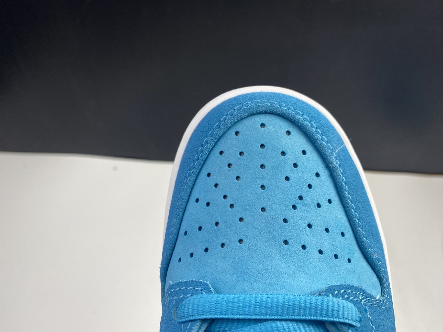 Nike Dunk SB Low “Blue Fury” BQ6817-400