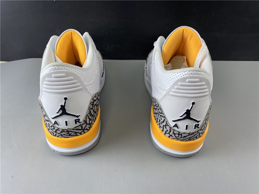 Air Jordan 3 WMNS “Laser Orange”  CK9246-108