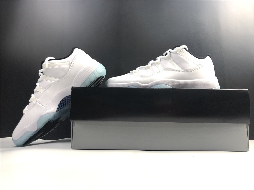 Air Jordan 11 Low”Legend Blue“ AV2187-117