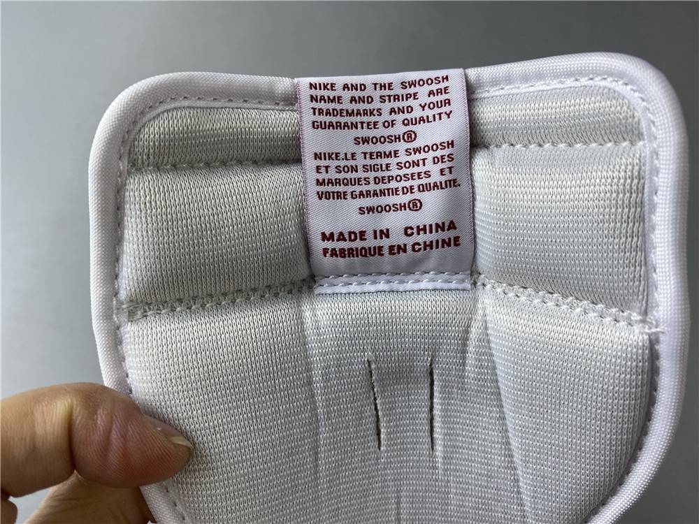 AIR JORDAN 1 RETRO HIGH OG “METALLIC RED”  555088-103