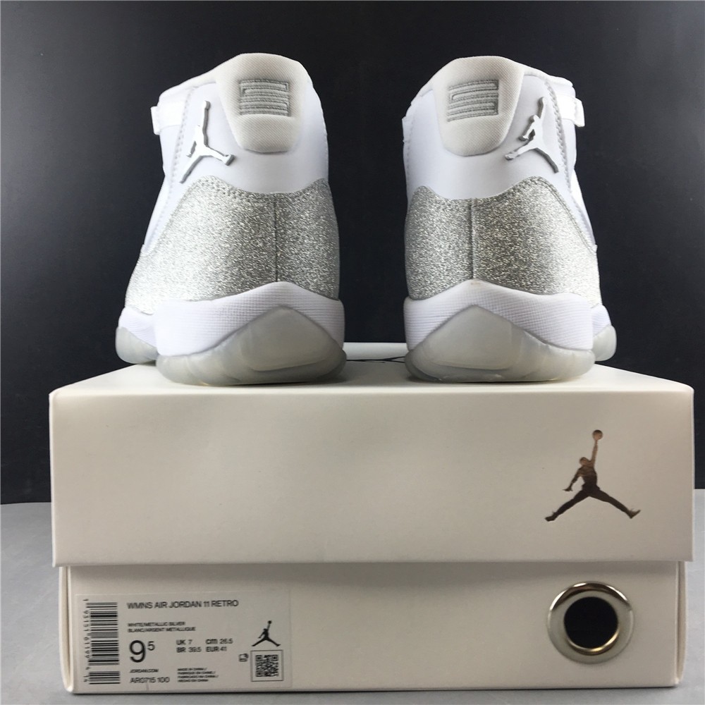 Air Jordan 11 WMNS “Metallic Silver” AR0715-100