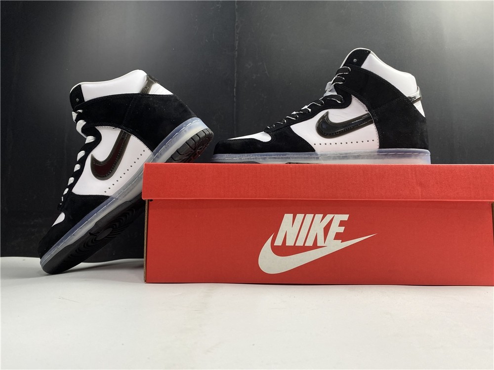 Slam Jam x Nike Dunk High DA1639-101