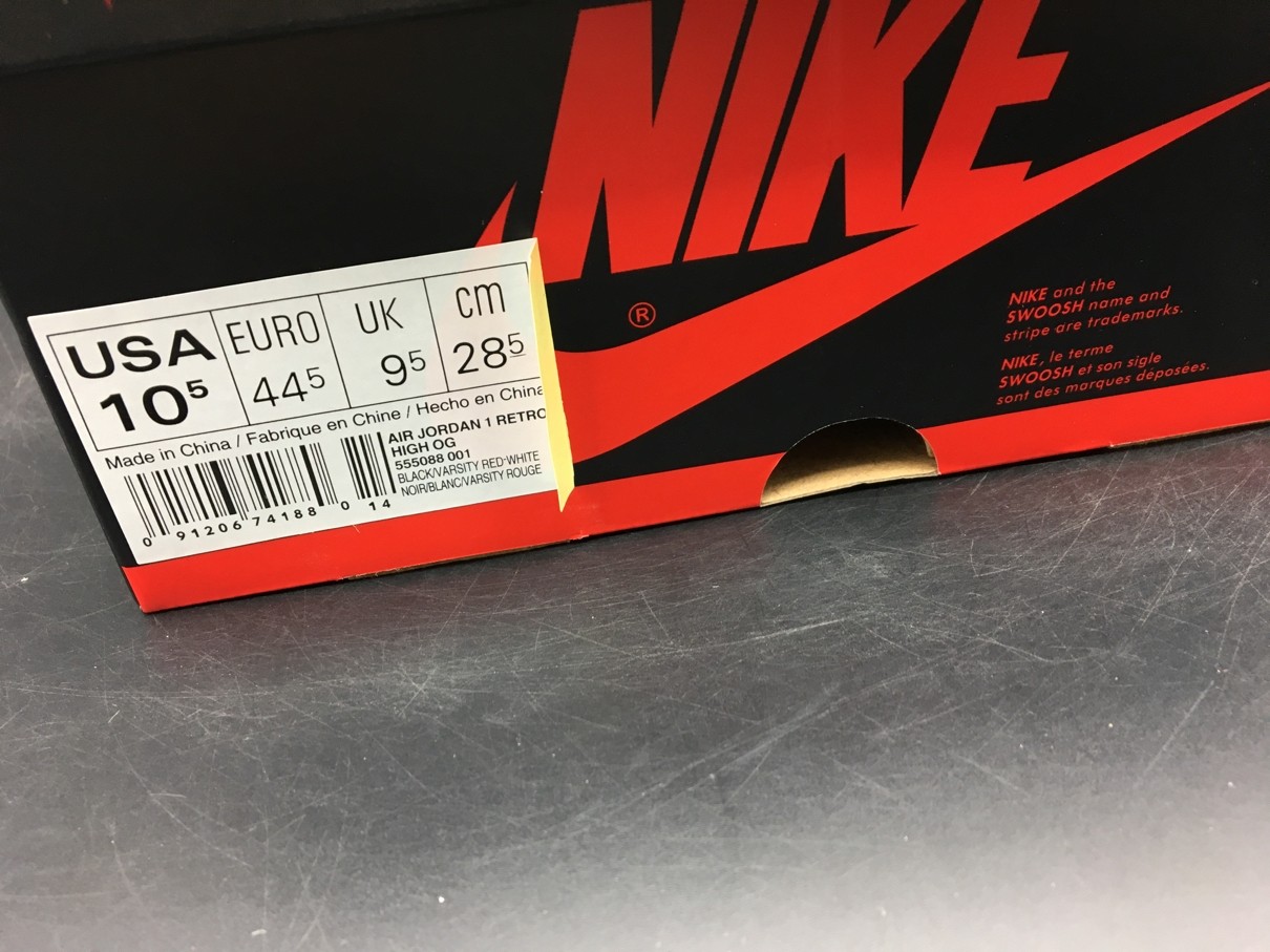 AJ1 Air Jordan 1 Retro High OG Banned  555088-001