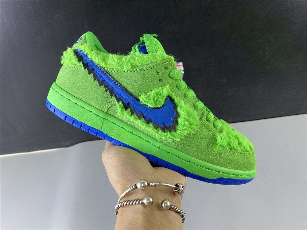 Dead x Nike SB Dunk Low“ Yellow Bear”  CJ5378-300