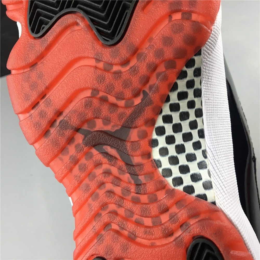 Air Jordan 11 Bred 2019 378037-061