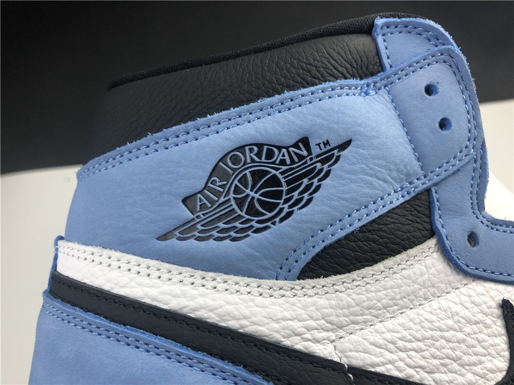 Air Jordan 1 High OG “University Blue“ 555088-134