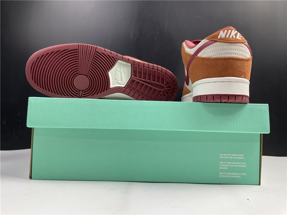 Nike SB Dunk Low Pro BQ6817-202