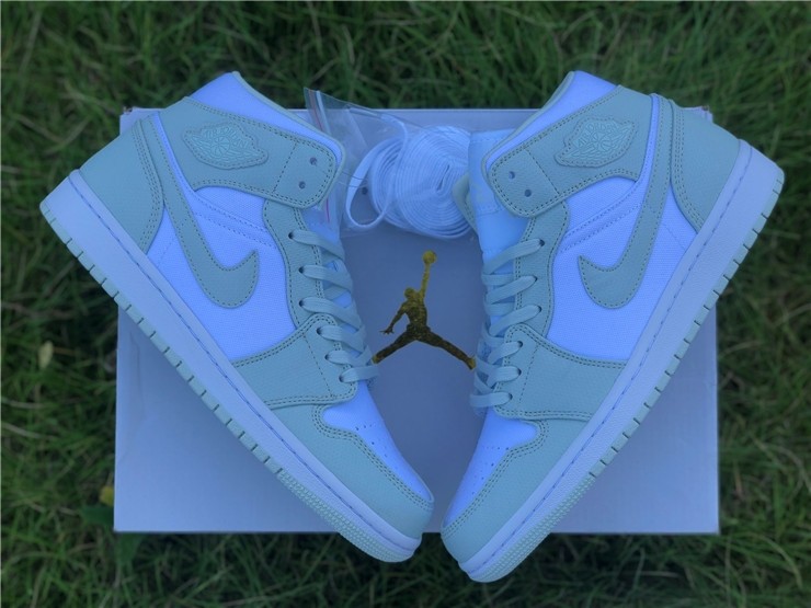Air Jordan 1 Mid CV5280-103