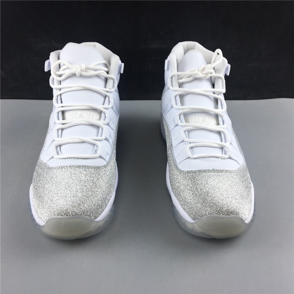 Air Jordan 11 WMNS “Metallic Silver” AR0715-100