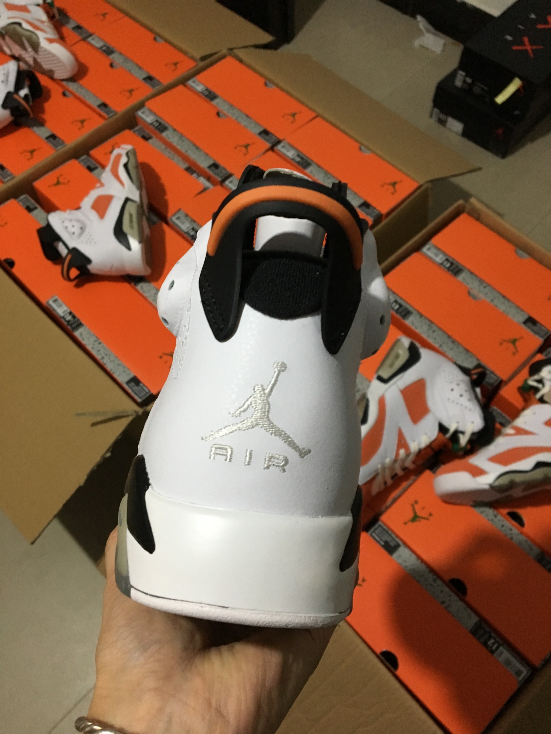 AIR JORDAN 6 RETRO NRG G8RD "GATORADE" orange mens 384664-145
