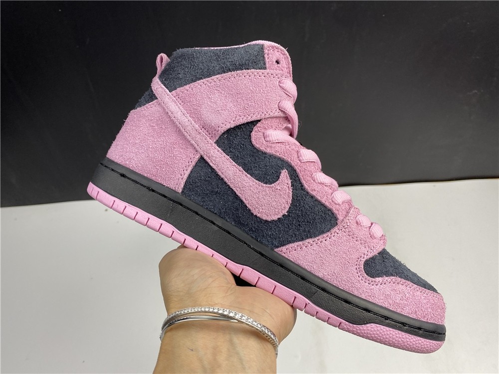Nike Dunk SB Hi “Invert Celtics” CU7349-001