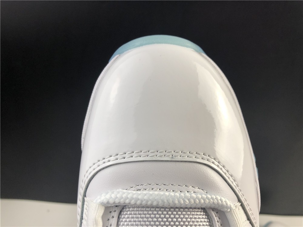 Air Jordan 11 Low”Legend Blue“ AV2187-117