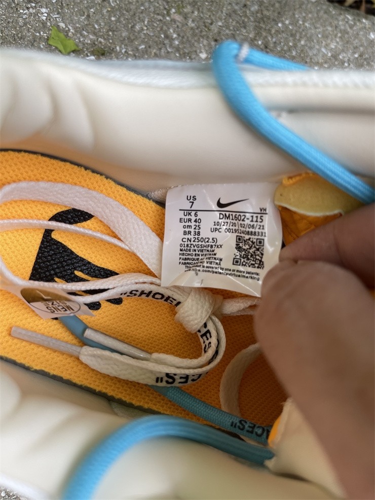 Off-White x Nike Dunk Low DM1602-115